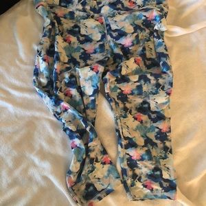 26/28W Spring Athletic Capris